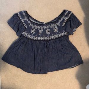 American Eagle off the shoulder blue and white top